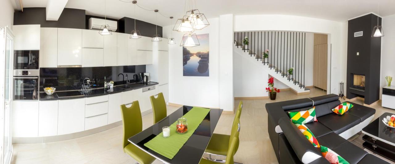Trogir Residence Vila A Seget Vranjica Bagian luar foto